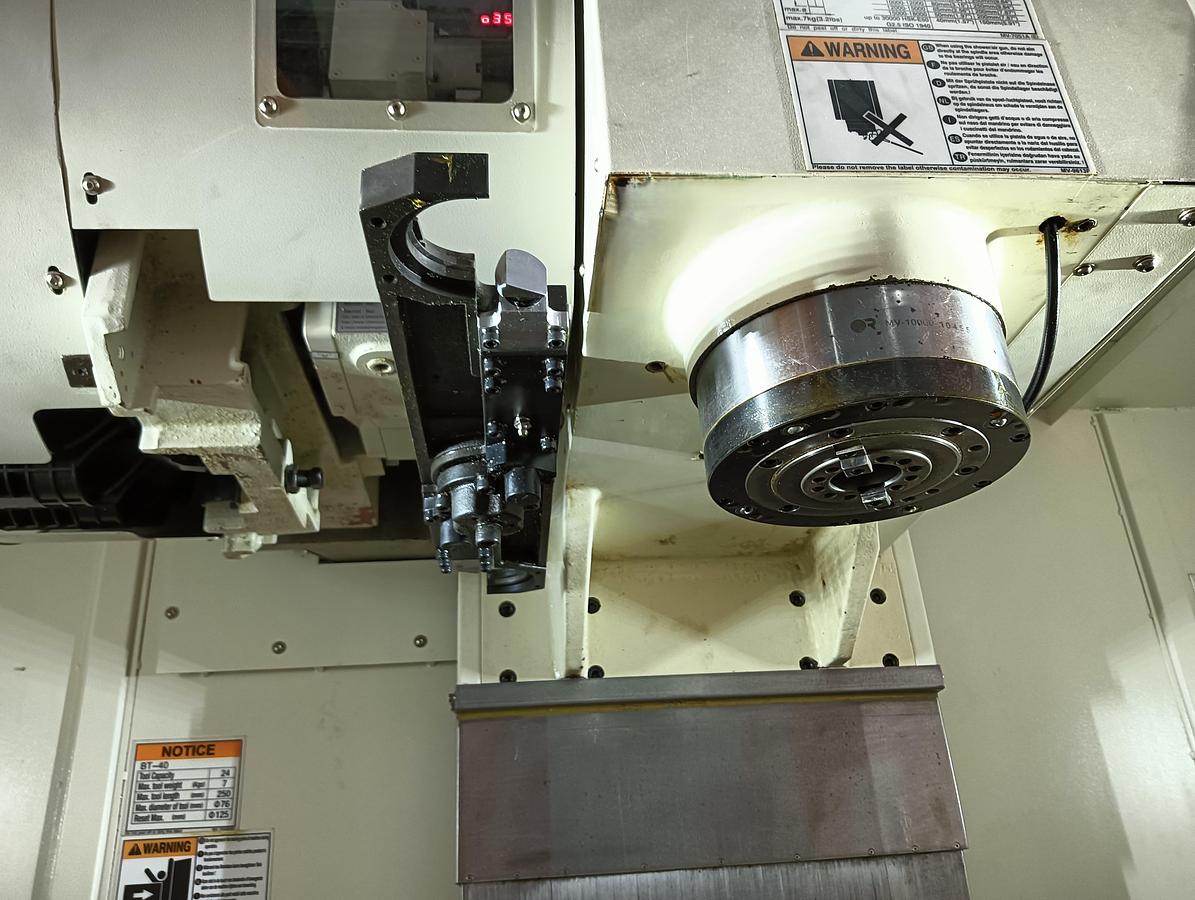 D'occasion Centre d'usinage vertical Victor 2020, modèle VCENTER-102E