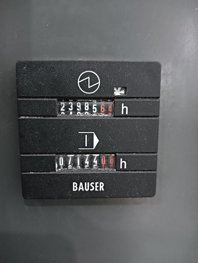 Usado CENTRO DE MECANIZADO VERTICAL DECKEL MAHO mod. DMU70 5 EJES 3+2