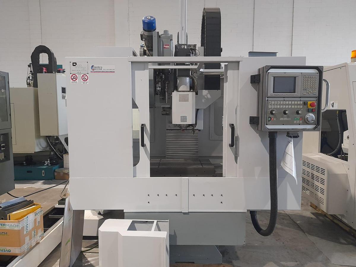 D'occasion Centre d'usinage vertical O.M.Z. mod.N T12