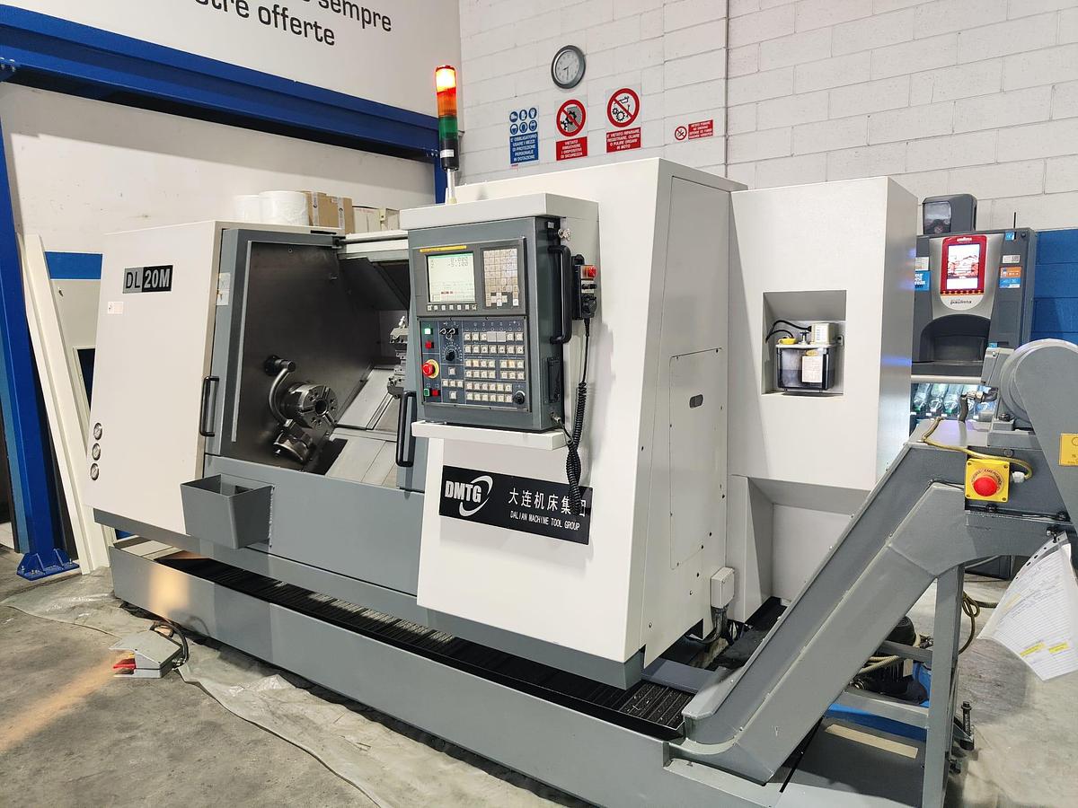 Used 2008 DMTG lathe mod. DL20 DP 1000