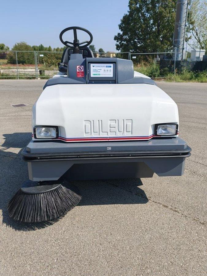 Refurbished REFURBISHED INDUSTRIAL SWEEPER DULEVO 90 DK