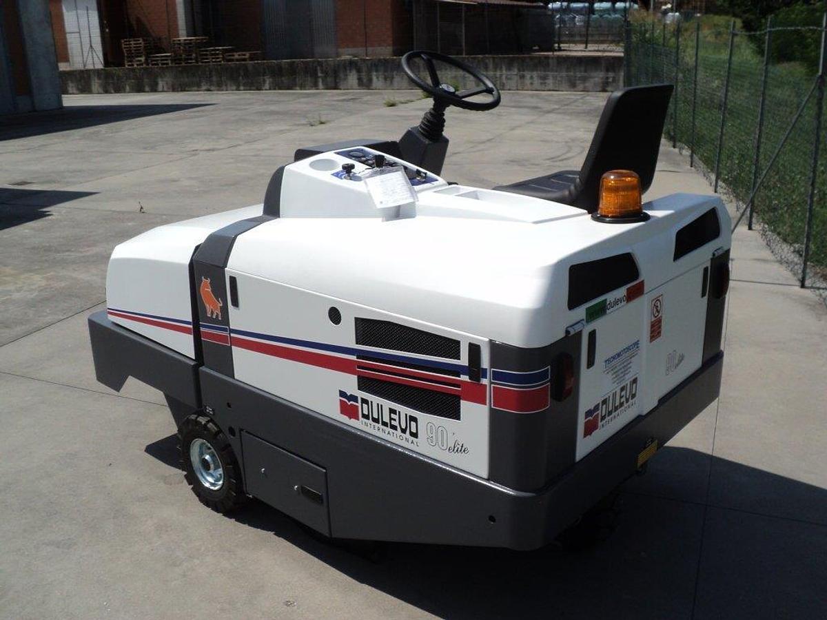 Used INDUSTRIAL STREET SWEEPER DULEVO 90 EH
