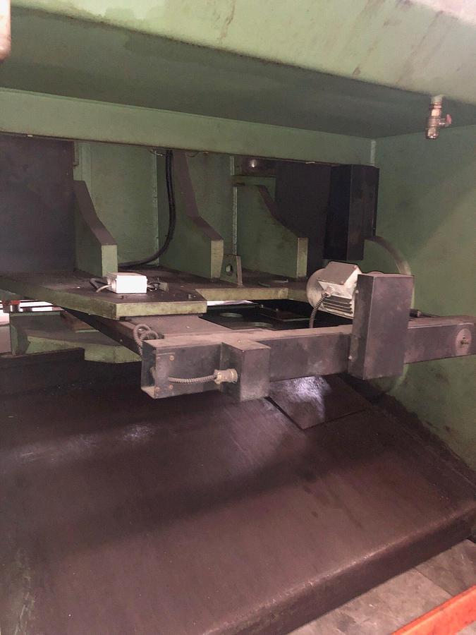 Used HYDRAULIC GUILLOTINE BRAND CML TYPE C.O. MOD CSE 12.40 CP. B08-10625
