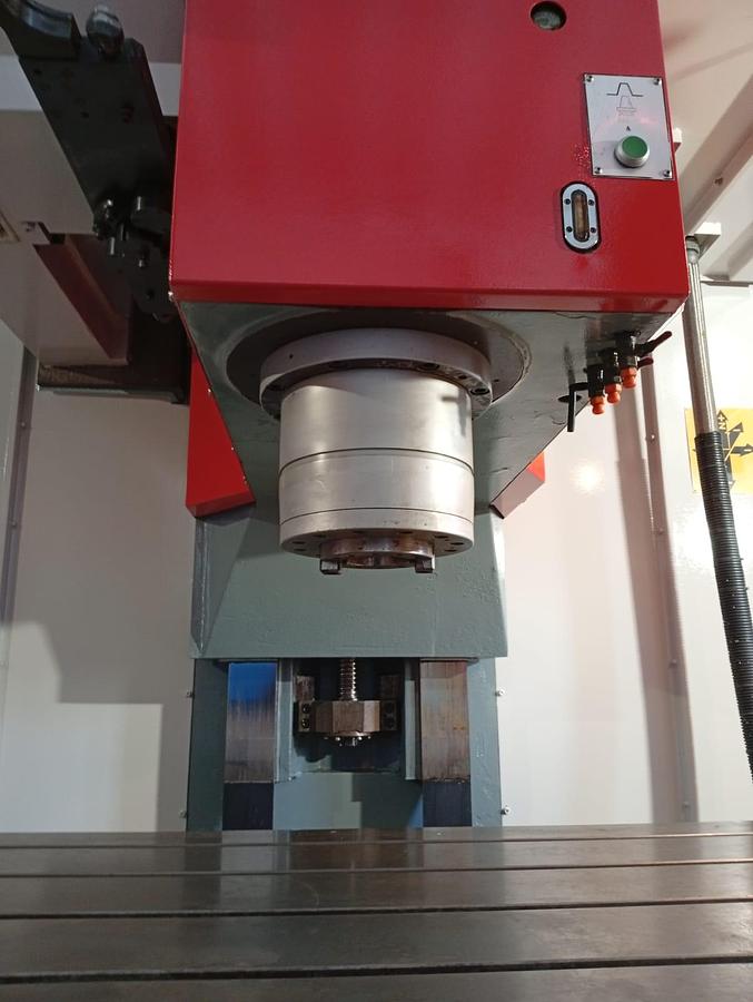 Usado Centro de mecanizado AWEA BM-1300