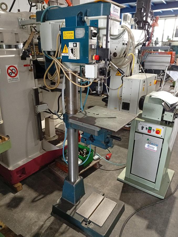 Used 1997 SERRMAC DRILL mod. RAG 25L