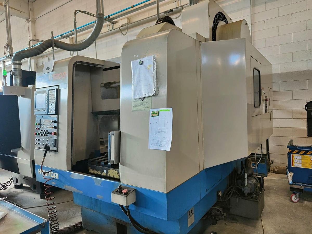 D'occasion CENTRE D'USINAGE VERTICAL ROTOPALLET HYUNDAI SPT-V550D