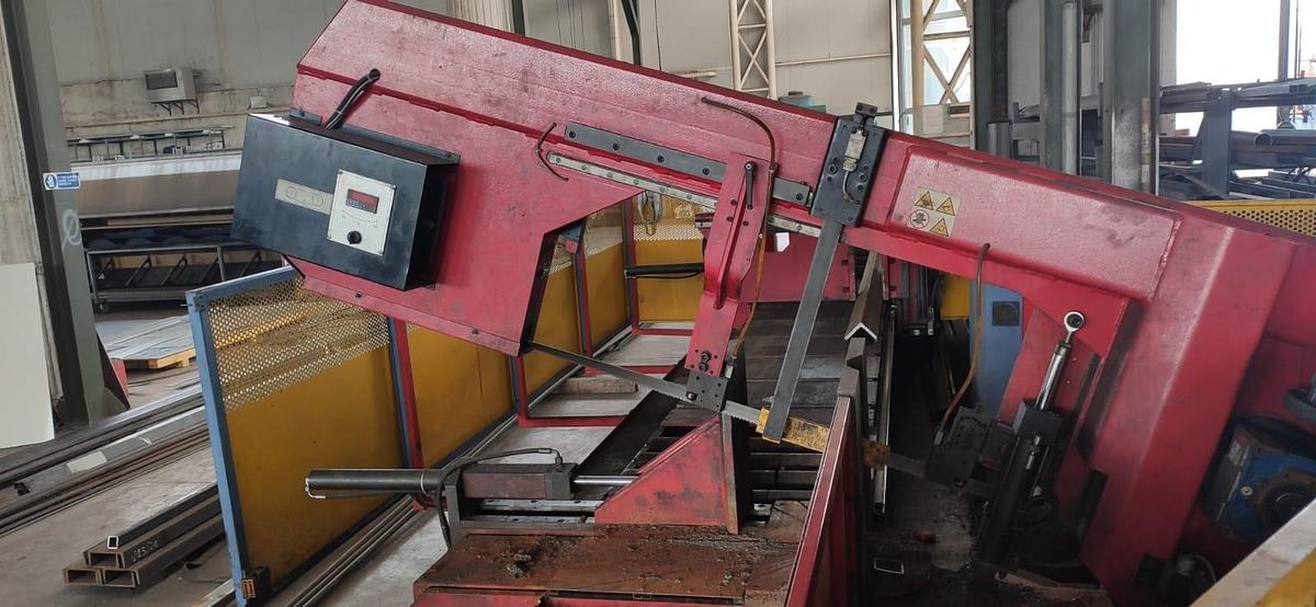 Used BTM BAND SAWING MACHINE MOD 61.41 CNC AUTOMATIC 60°DX STROKE 3000