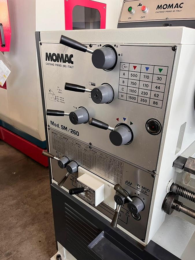 Used 2008 LATHE PARALLEL MOMAC mod.SM 260
