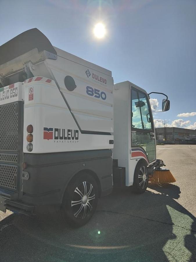 Refurbished A RECONDITIONED ROAD SWEEPING MACHINE ASPIRATOR