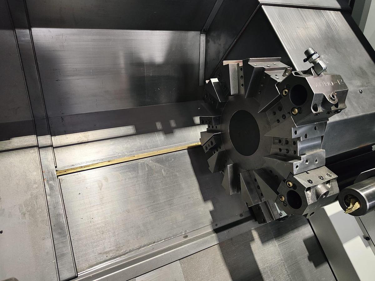 Used 2008 DMTG lathe mod. DL20 DP 1000