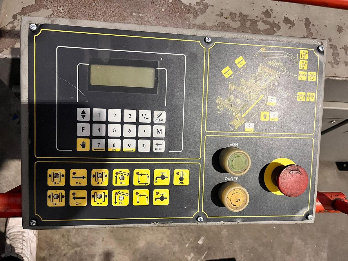 Used SAW FMB model.ZEUS