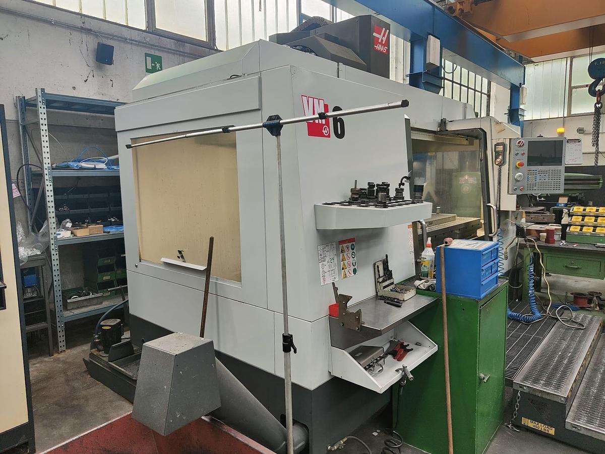 D'occasion Centre d'usinage HAAS VM6 2018