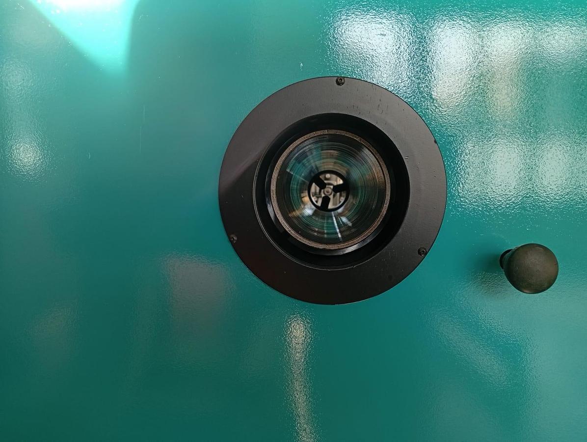 Used 2001 PARALLEL LATHE SBIMEX model.CU630 X 3000 HOLE 103