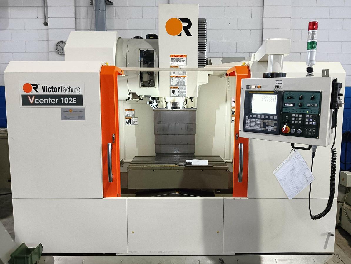 D'occasion Centre d'usinage vertical Victor 2020, modèle VCENTER-102E