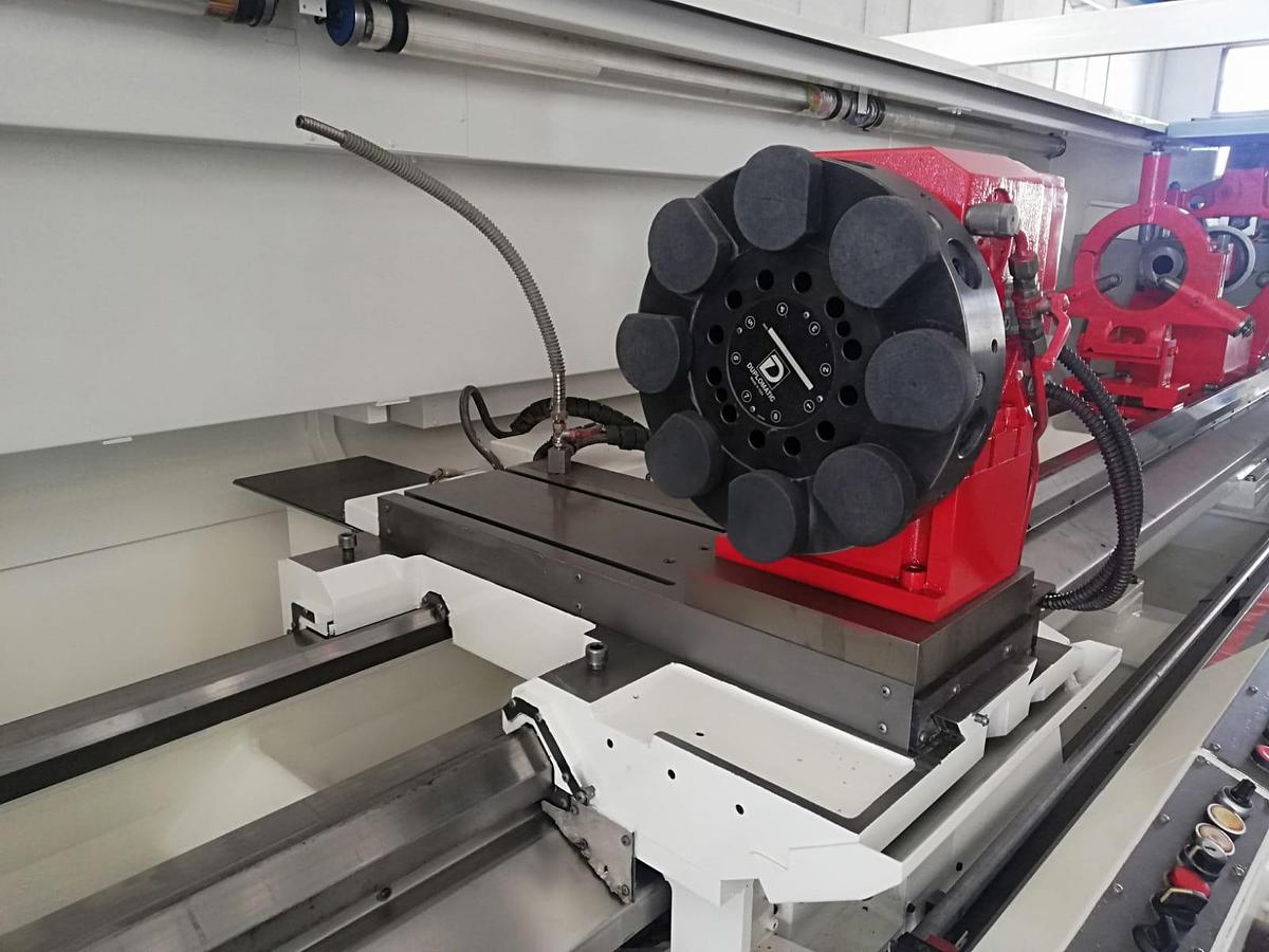 Usato 2002 TORNIO AD AUTOAPPRENDIMENTO E CNC  KOVOSVIT-MAS mod.MT70