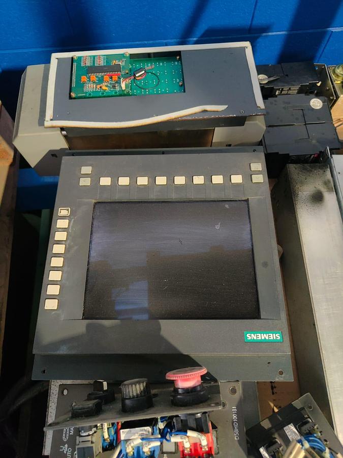 Used SPARE PARTS VERTICAL CENTER ROTOPALLET HYUNDAI model SPT-V550D
