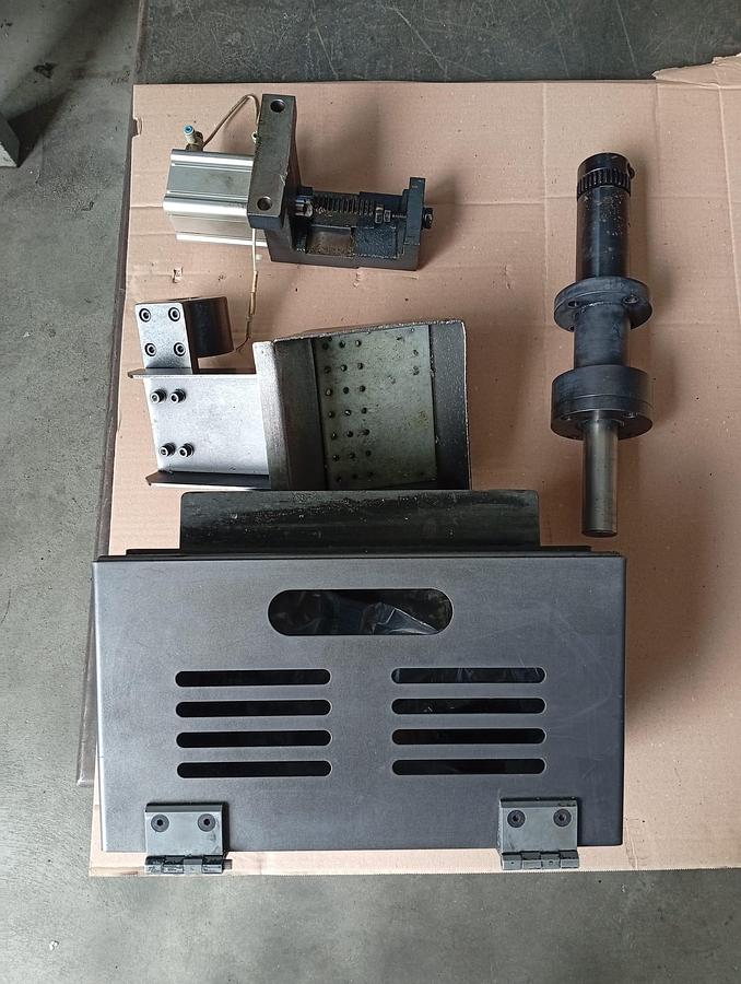 Used DOOSAN HANDLE mod. LYNX 2100