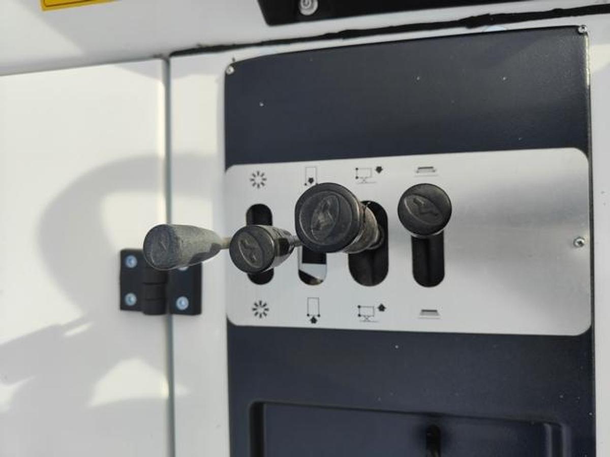 Used INDUSTRIAL FLOOR SCRUBBER DULEVO 120 EH ELECTRIC