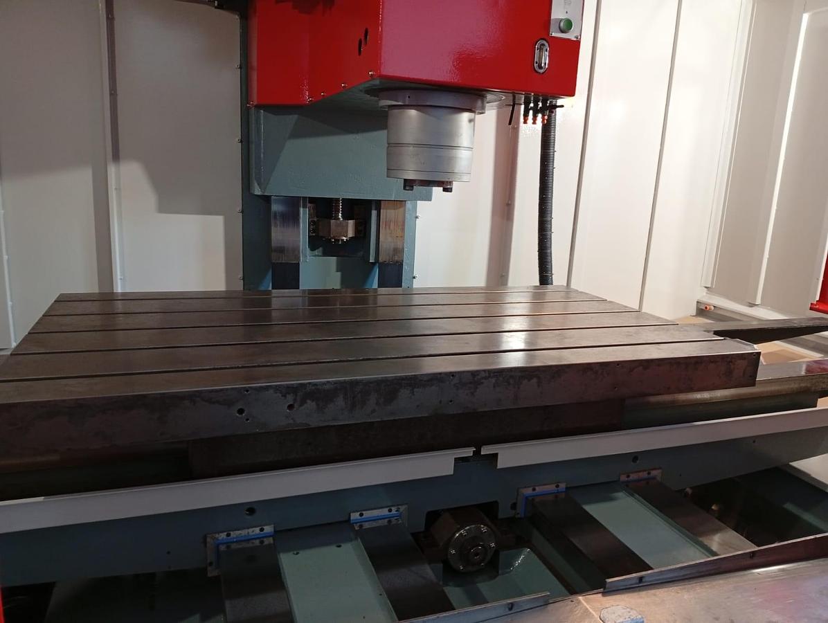 Usado Centro de mecanizado AWEA BM-1300