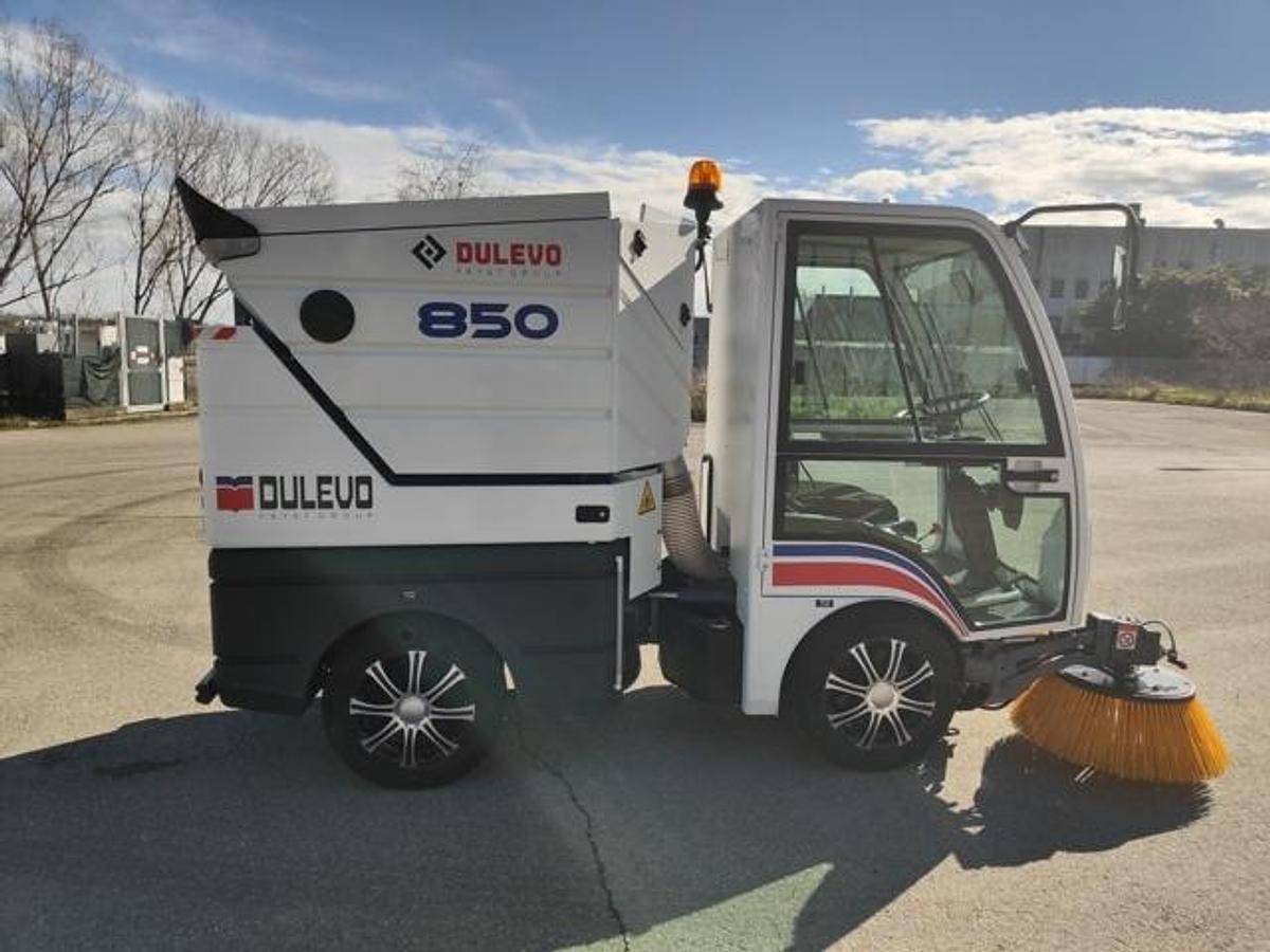 Refurbished A RECONDITIONED ROAD SWEEPING MACHINE ASPIRATOR