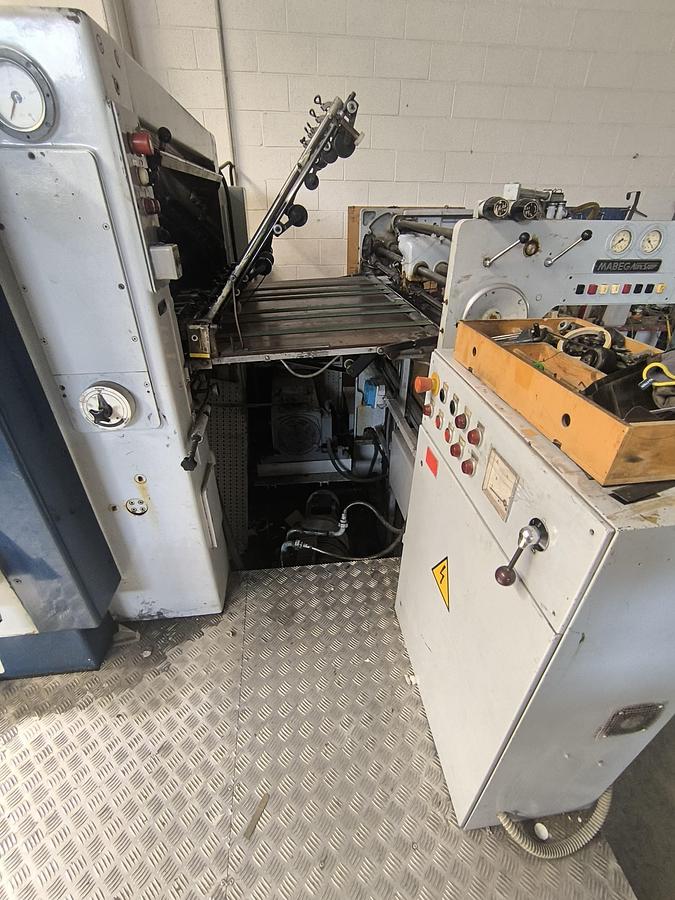 Used 1975 Wupa 4.1 Automatic Flatbed Die Cutter