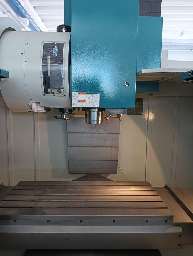 Used 2008 KENT VERTICAL MACHINING CENTER MOD. KMV 11 EL