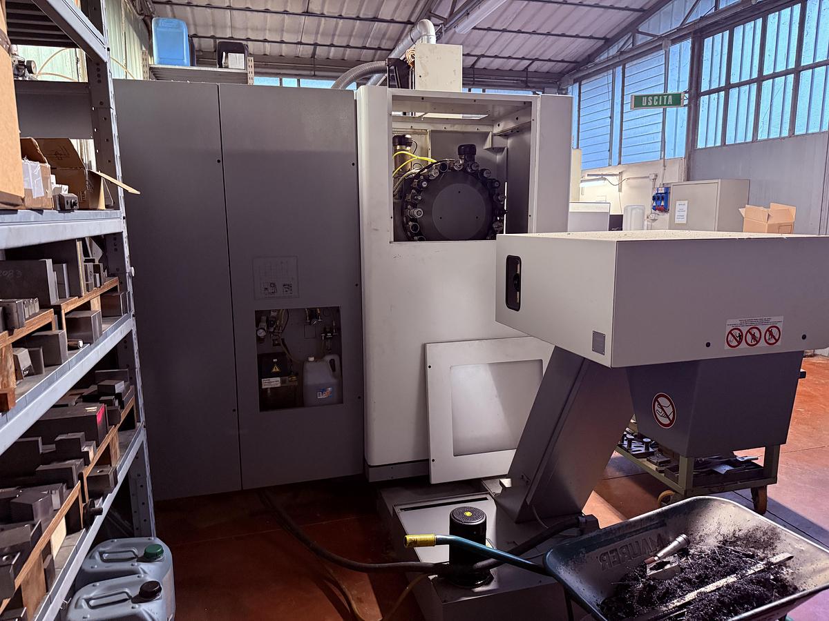 Used 2019 DECKEL MAHO DMC 835 V Vertical CNC Machining Center - HEIDENHAIN TNC 530 