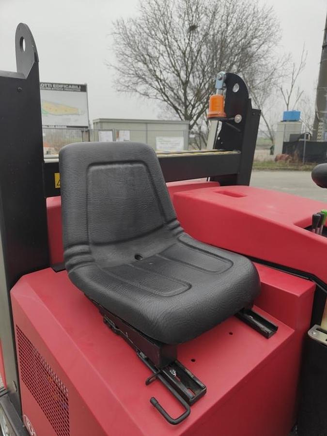 Refurbished REVISED RCm NOVE E TOP sweeper