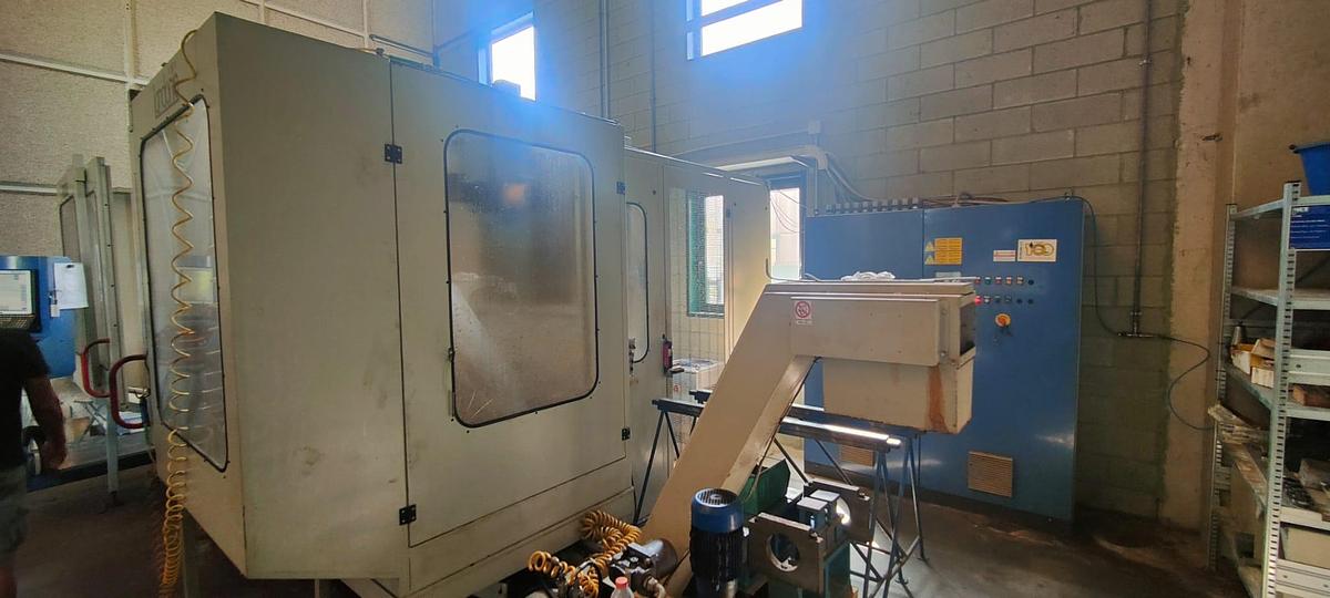 Usado FRESADORA LANDONIO FMC2200