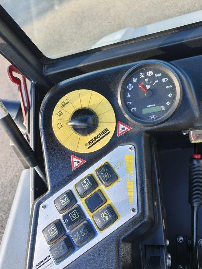 Refurbished REVISED KARCHER KM 130-300 INDUSTRIAL SCRUBBER