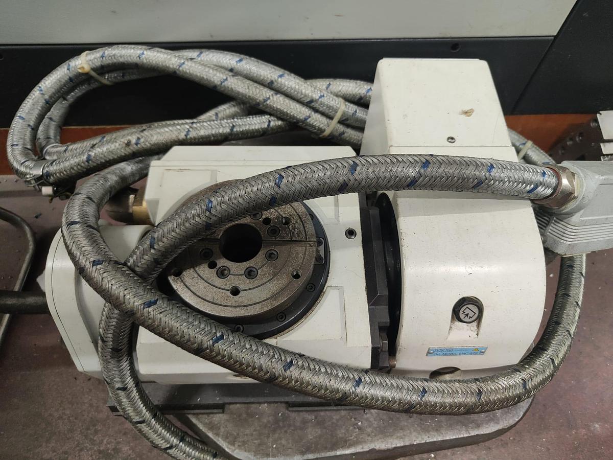 D'occasion Centre vertical FAMUP 2002, modèle MCL 120E