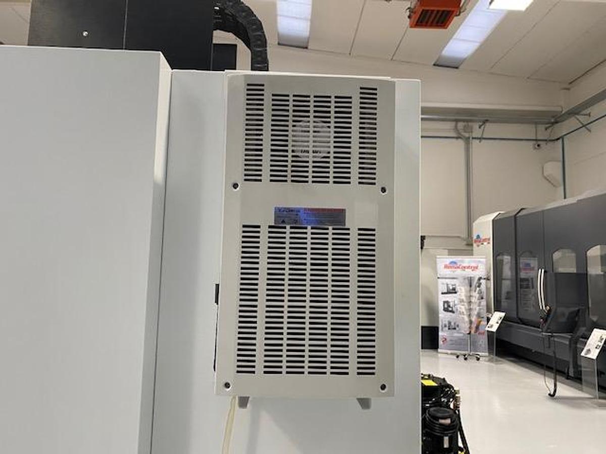 VERTICAL MACHINING CENTER BRAND PRIMINER CNC FANUC MOD. V11 L - 10 K (NEW)