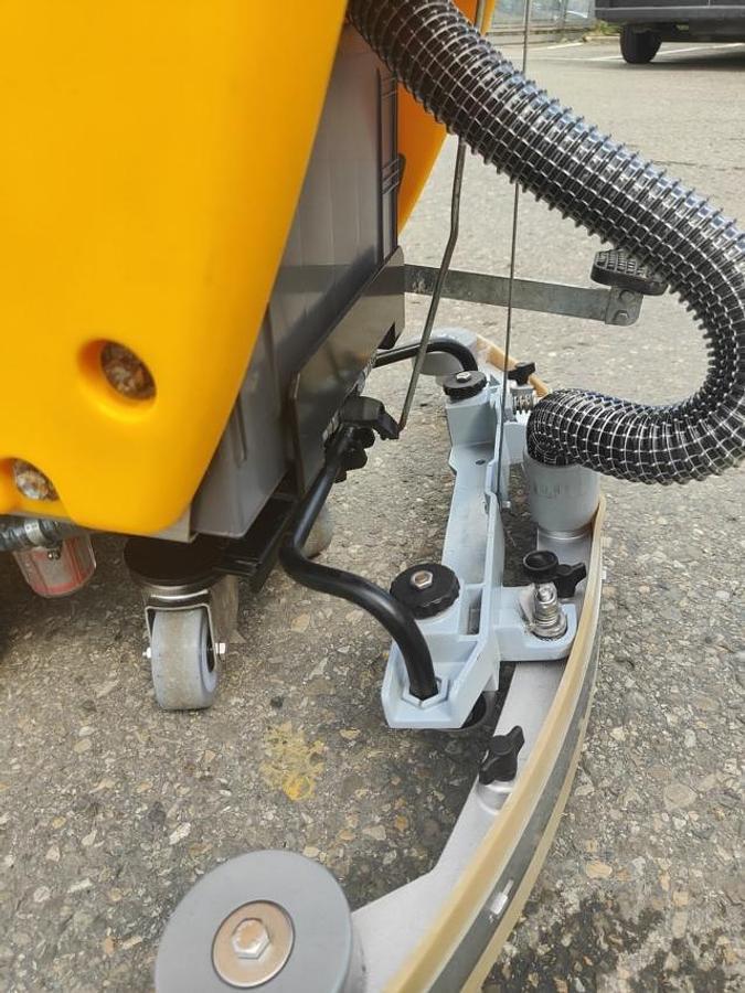 Refurbished 2014 FLOOR SCRUBBER REVIEWED RUBY 50