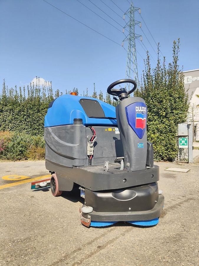 Refurbished 2022 FLOOR SCRUBBER REVISED DULEVO BOOST 300.10