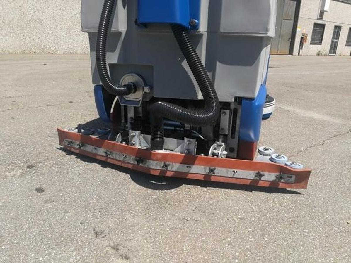 Gebraucht 2023 GLÄTTERSCHUIDERREINIGER I38 JAHR 2023