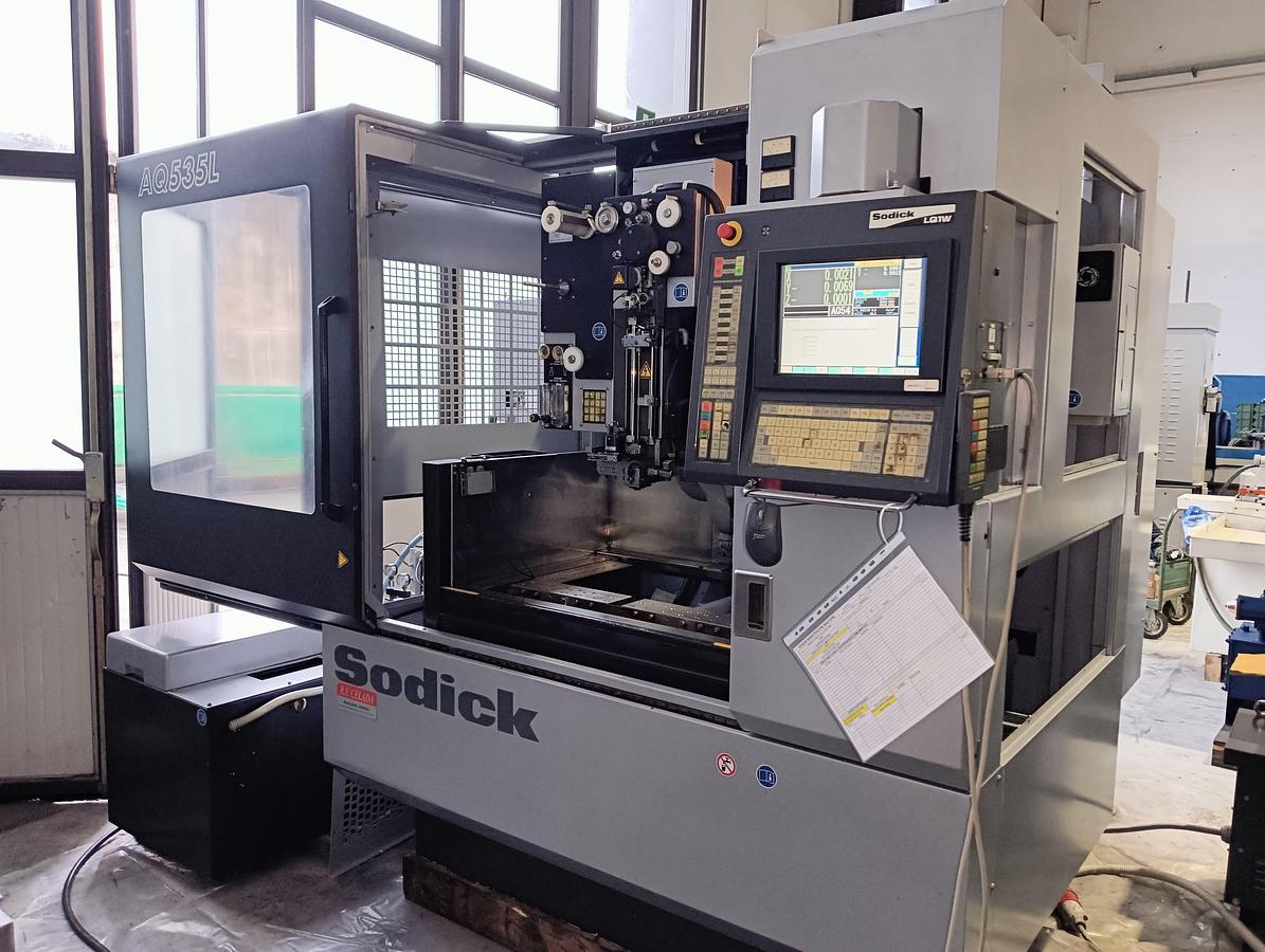 Used 2004 SODICK WIRED ELECTROEROSION mod.AQ535L