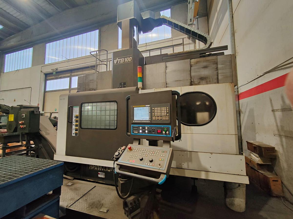 Used 2018 VERTICAL LATHE HANKOOK model.VTB 100