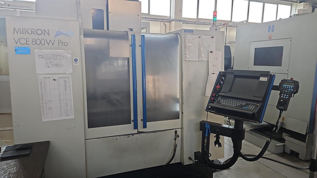 Usato 2004 CENTRO VERTICALE MIKRON mod.VCE 800 W PRO