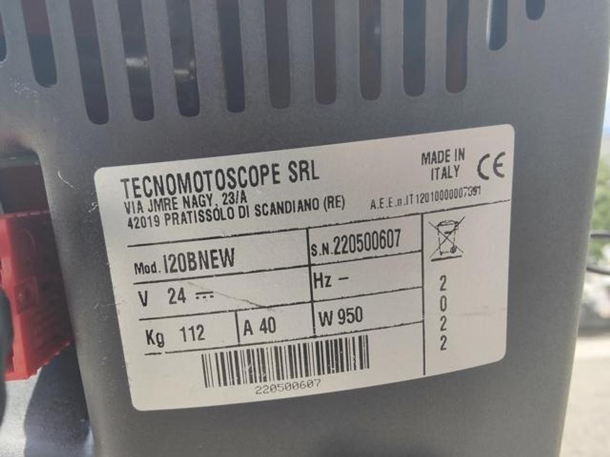 Refurbished 2022 FLOOR CLEANER REVAMPED I20 B NEW