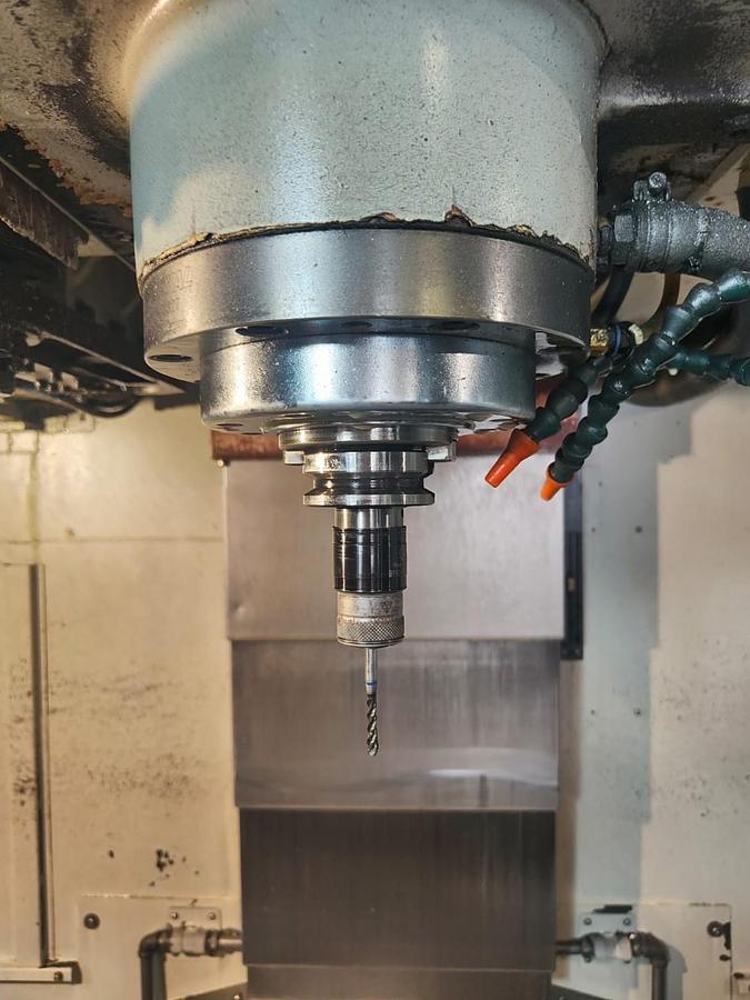 D'occasion Centre d'usinage vertical Microcut VMC-1600 F (2017)