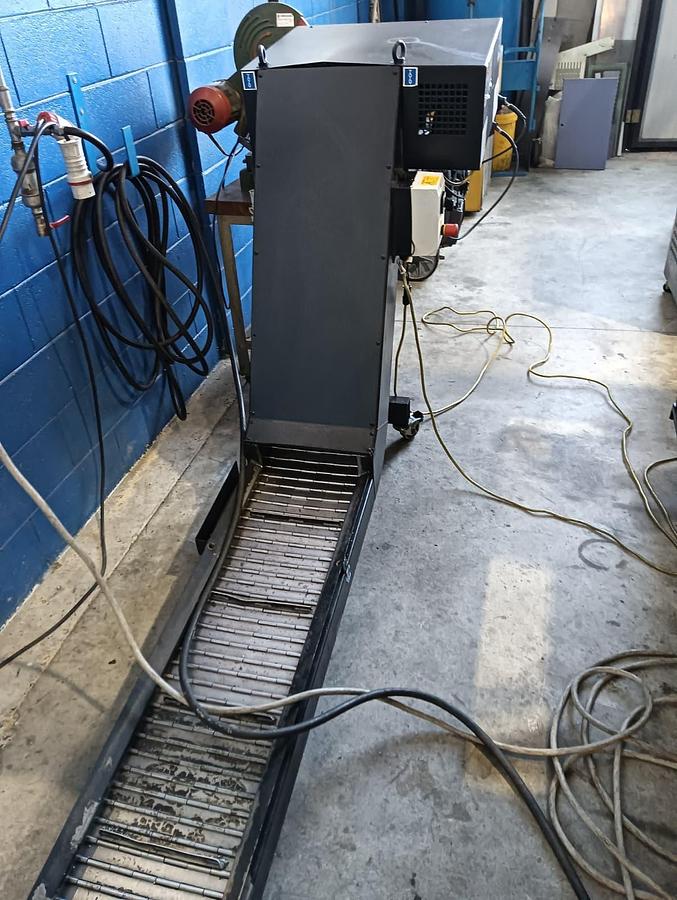 Gebraucht MAZAK Drehmaschine Modell QTN-200, Baujahr 2004