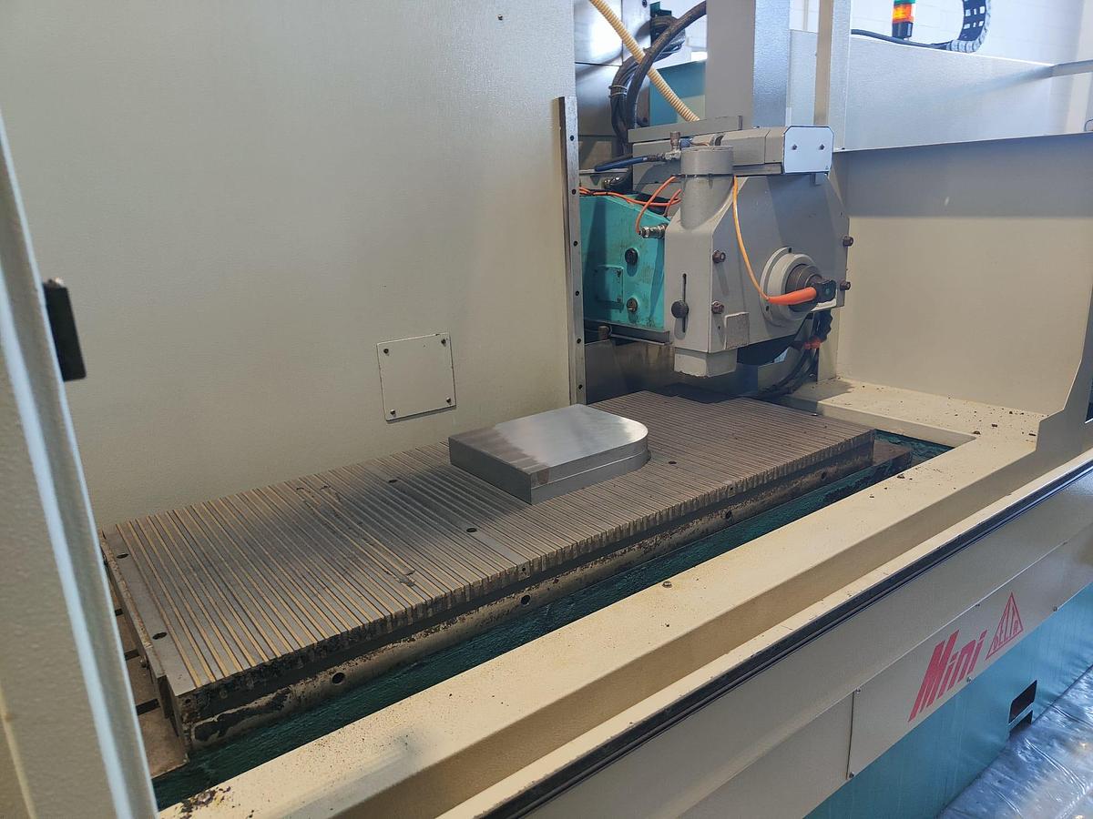 Used 2007 DELTA GRINDING MACHINE mod. MINI12