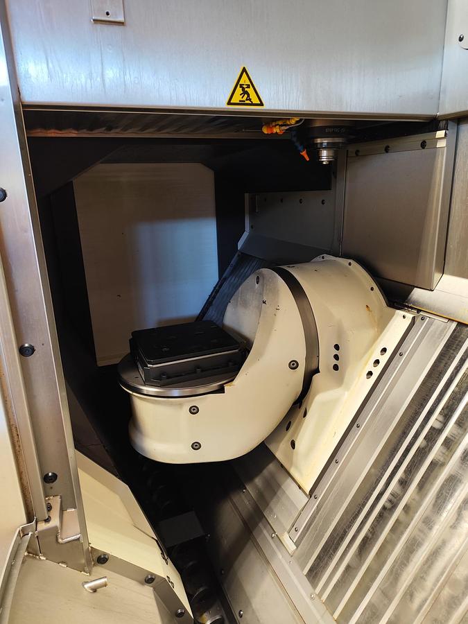 Used 2016 MILLING MACHINE MIKRON model GF MILL 600 UL Pallet magazine with 7 positions