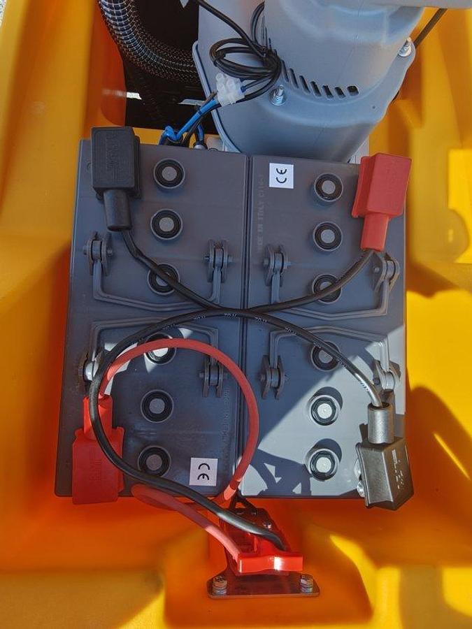 Refurbished 2024 INDUSTRIAL FLOOR CLEANER CORAL 50 REVISED