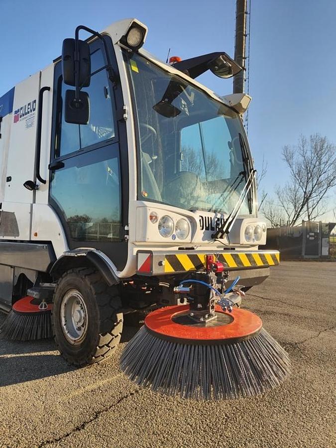 Refurbished REVISED ROAD SWEEPER DULEVO 3000 EU6