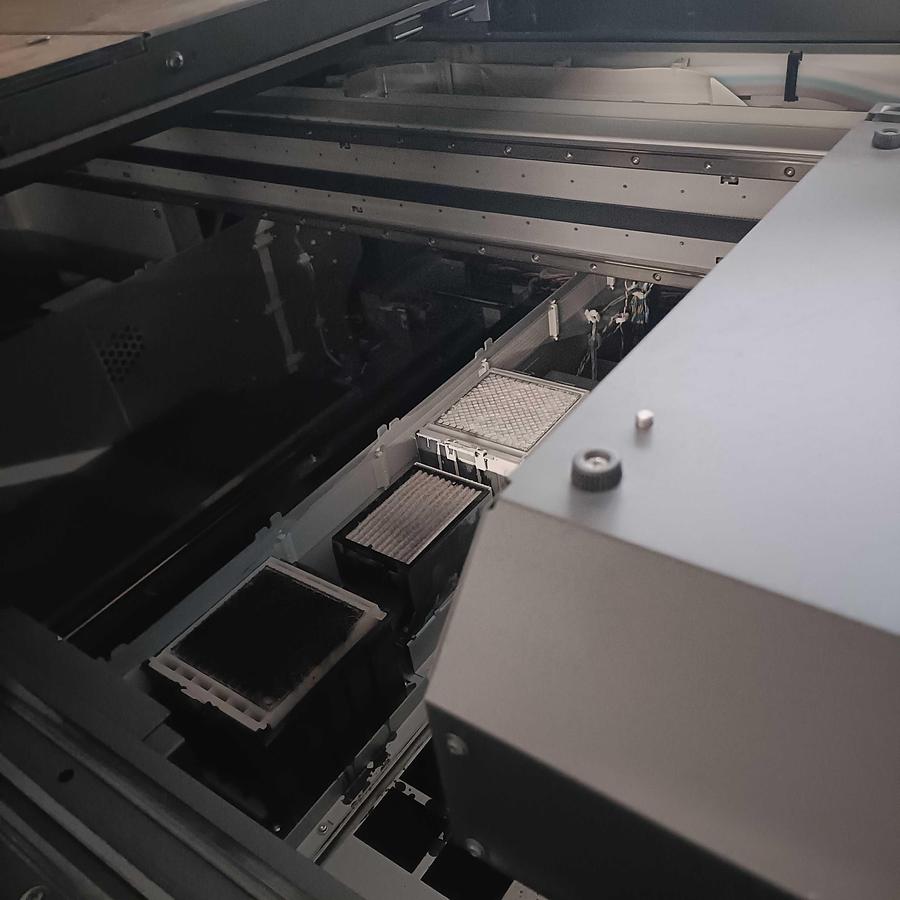 Used Epson SureColor SC-F3000 DTG Printer – Direct-to-Garment Textile Printing Machine