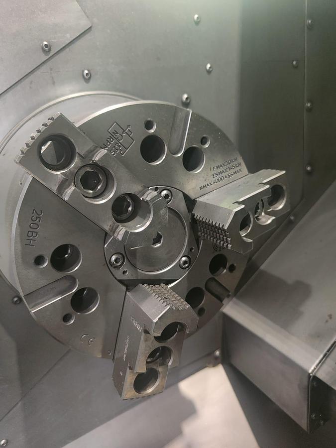 Used 1995 OKUMA TURN-OUT MACHINE mod. LCS-25