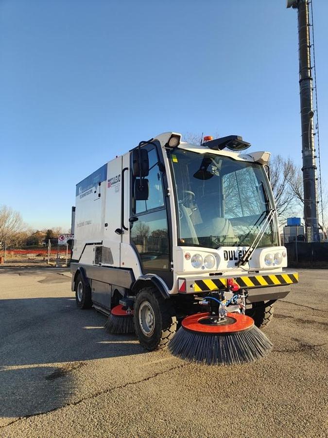 Refurbished REVISED ROAD SWEEPER DULEVO 3000 EU6