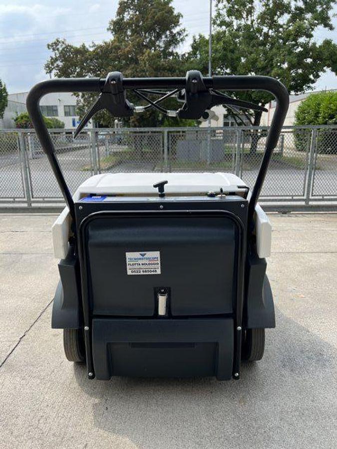 Refurbished 2017 DULEVO 74 WAVE SWEEPER REVISED