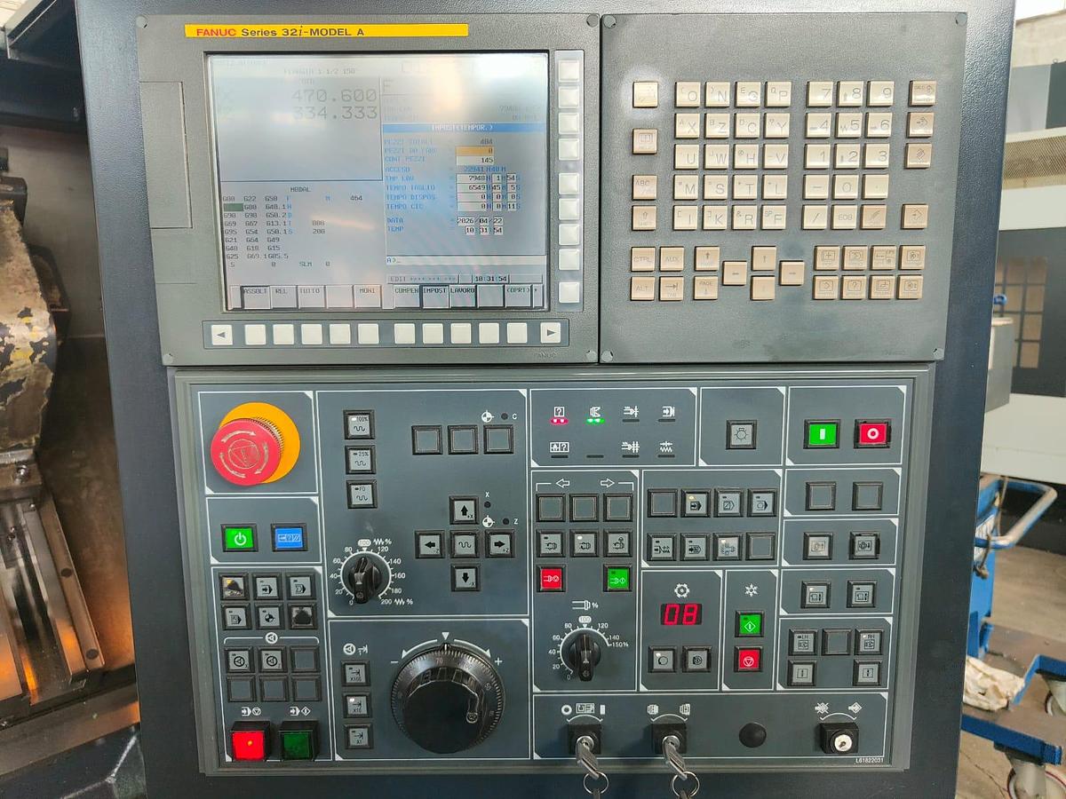 Used 2011 DOOSAN PUMA TURNING LATHE model 400 A